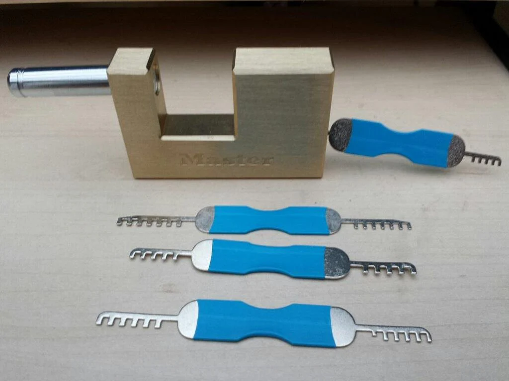 8 Piece Comb Picks for Padlocks - Image 3
