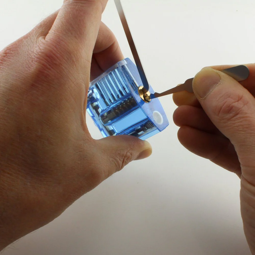 Credit Card Lock Pick Set PLUS: Top of Keyway Wrench + 4 Picks - Image 6